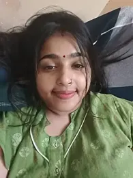 Cute-Simmi69 — modelo de webcam en línea en stripchat