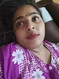 Cute-Simmi69 — modelo de webcam en línea en stripchat