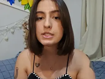 Juh_castro — modelo de webcam en línea en stripchat