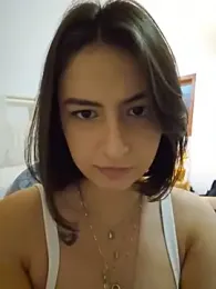 Juh_castro — modelo de webcam en línea en stripchat