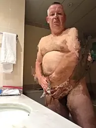 Leutasch2019 — modelo de webcam en línea en stripchat