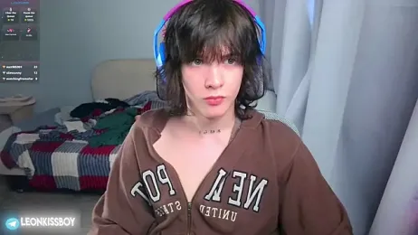 LeonBoykisser — modelo de webcam en línea en stripchat