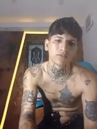 Sam_33_sexy_27 — Stripchat stream photo (Jan 2026)