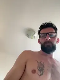 Michel_huge — modelo de webcam en línea en stripchat