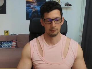 Brutus K — flirt4free