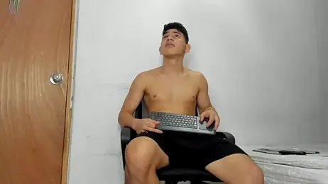 andrew_rose_ — Stripchat stream photo (Jun 2026)