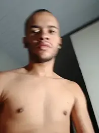 Carlosxnts — Stripchat stream photo (Jun 2026)