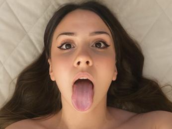 AliceFortuna — modelo de webcam en línea en livejasmin