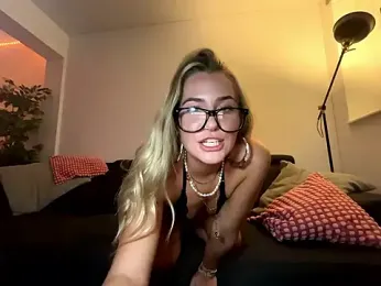 goddesemiiyy — Stripchat stream photo (Jan 2026)