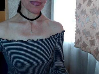 LadyL09 — Bongacams stream photo (Apr 2026)