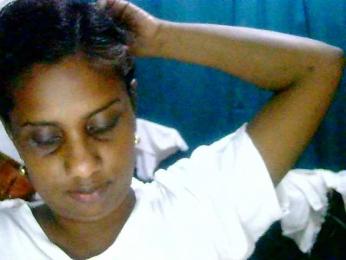 Anshia — modelo de webcam en línea en bongacams