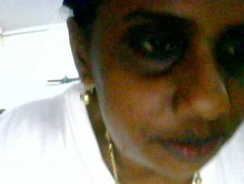 Anshia — modelo de webcam en línea en bongacams