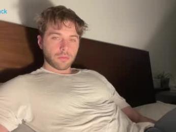 hot8pack01 — modelo de webcam en línea en chaturbate