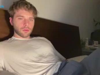 hot8pack01 — modelo de webcam en línea en chaturbate