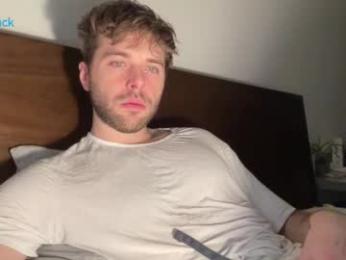 hot8pack01 — modelo de webcam en línea en chaturbate