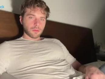 hot8pack01 — modelo de webcam en línea en chaturbate