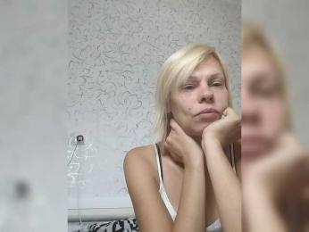 JulieSilver — Bongacams stream photo (Aug 2026)
