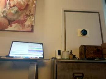 hawt_ass_milf — Chaturbate stream photo (Mar 2026)