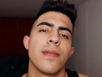 AdamBrowns — Livejasmin stream photo (Apr 2025)