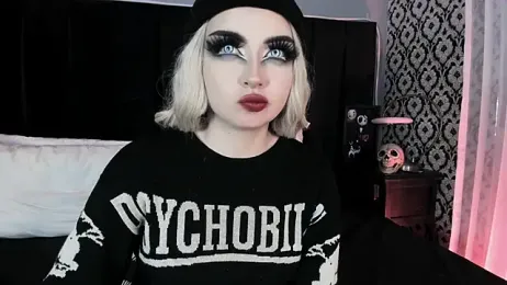 Adeelinee — Stripchat stream photo (Apr 2026)