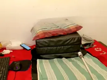 Suzzy-SL — Stripchat stream photo (Apr 2026)