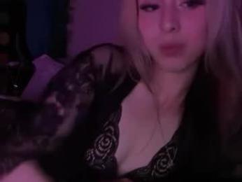 chrissylovexoxo — Chaturbate stream photo (Jun 2026)