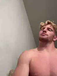 tylerwilsonn2 — modelo de webcam en línea en stripchat
