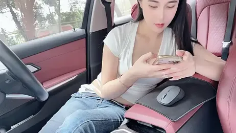 newwell — Stripchat stream photo (Apr 2026)