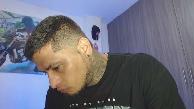 SR_Fuerte — modelo de webcam en línea en cam4