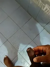 dinesh682 — Stripchat stream photo (Jul 2025)