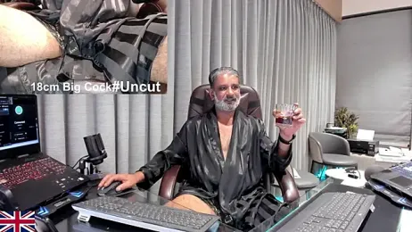 OnlineBossUK — Stripchat stream photo (Apr 2026)