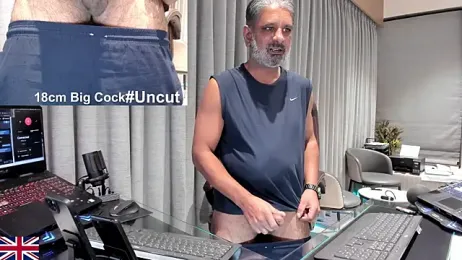 OnlineBossUK — Stripchat stream photo (Apr 2026)