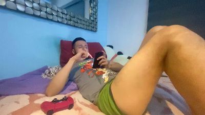Alexitho35 — Cam4 stream photo (Mar 2026)