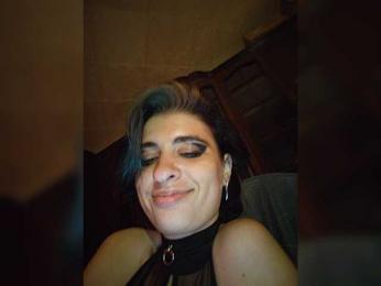 CrazySquirtSiren — modelo de webcam en línea en bongacams