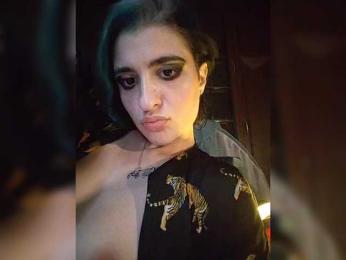 CrazySquirtSiren — modelo de webcam en línea en bongacams