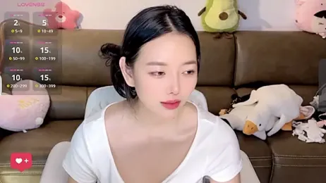 ziyu111 — Stripchat stream photo (Jun 2025)