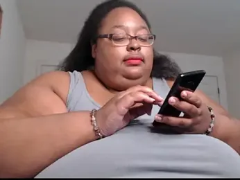 Loves_Aura — Stripchat stream photo (Nov 2023)