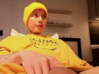 bumblubee — Chaturbate stream photo (Aug 2026)