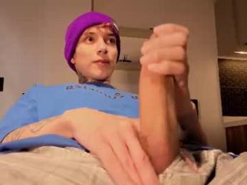 bumblubee — modelo de webcam en línea en chaturbate