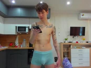 aplant_ — modelo de webcam en línea en chaturbate