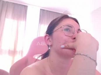 elena_vysotskaya — modelo de webcam en línea en chaturbate