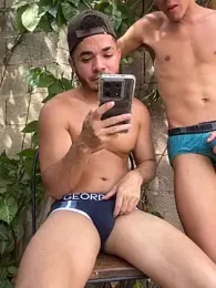 hotboys1924 — modelo de webcam en línea en stripchat