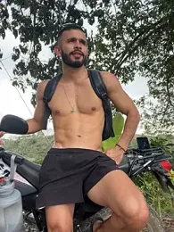 Jacksonfranco — modelo de webcam en línea en stripchat