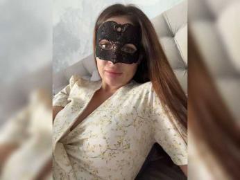 OFELI — modelo de webcam en línea en bongacams