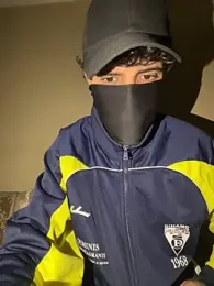 CodingRemotion — modelo de webcam en línea en stripchat