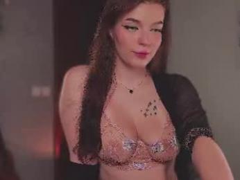 diora_vibe — Chaturbate stream photo (Aug 2026)
