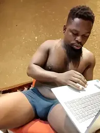 Chocolate_factory_man — Stripchat stream photo (Apr 2026)