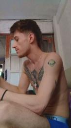 JovenChico21 — modelo de webcam en línea en cam4