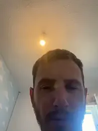 Oliverhnt — Stripchat stream photo (Jun 2026)