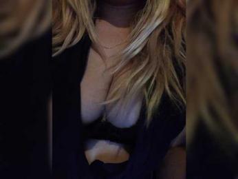 EveHugs — bongacams